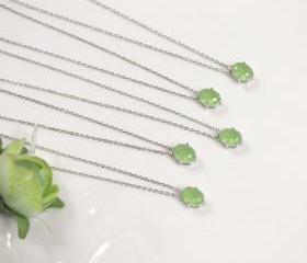 Bridesmaid gifts - Set of 5 - Green pendant necklace, apple green pendant necklace