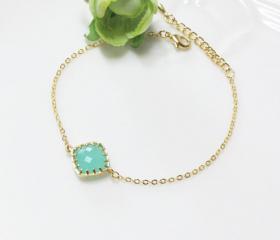 Bridesmaid gifts - Set of 5 - Mint diamond crystal bracelet, stone in bezel
