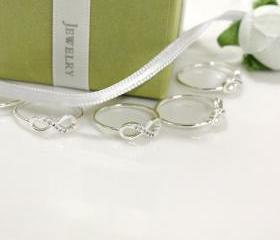 Bridesmaid gifts - Set of 5 - Infinity simple ring in silver