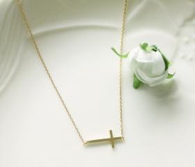 Bridesmaid gifts - Set of 5 - Sideways cross necklace in gold