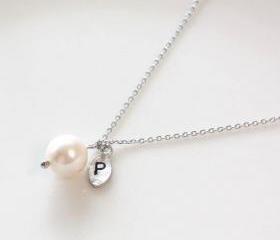Leaf initial, pearl pendant necklace,Personalized necklace, freshwater pearl, mothers day gift